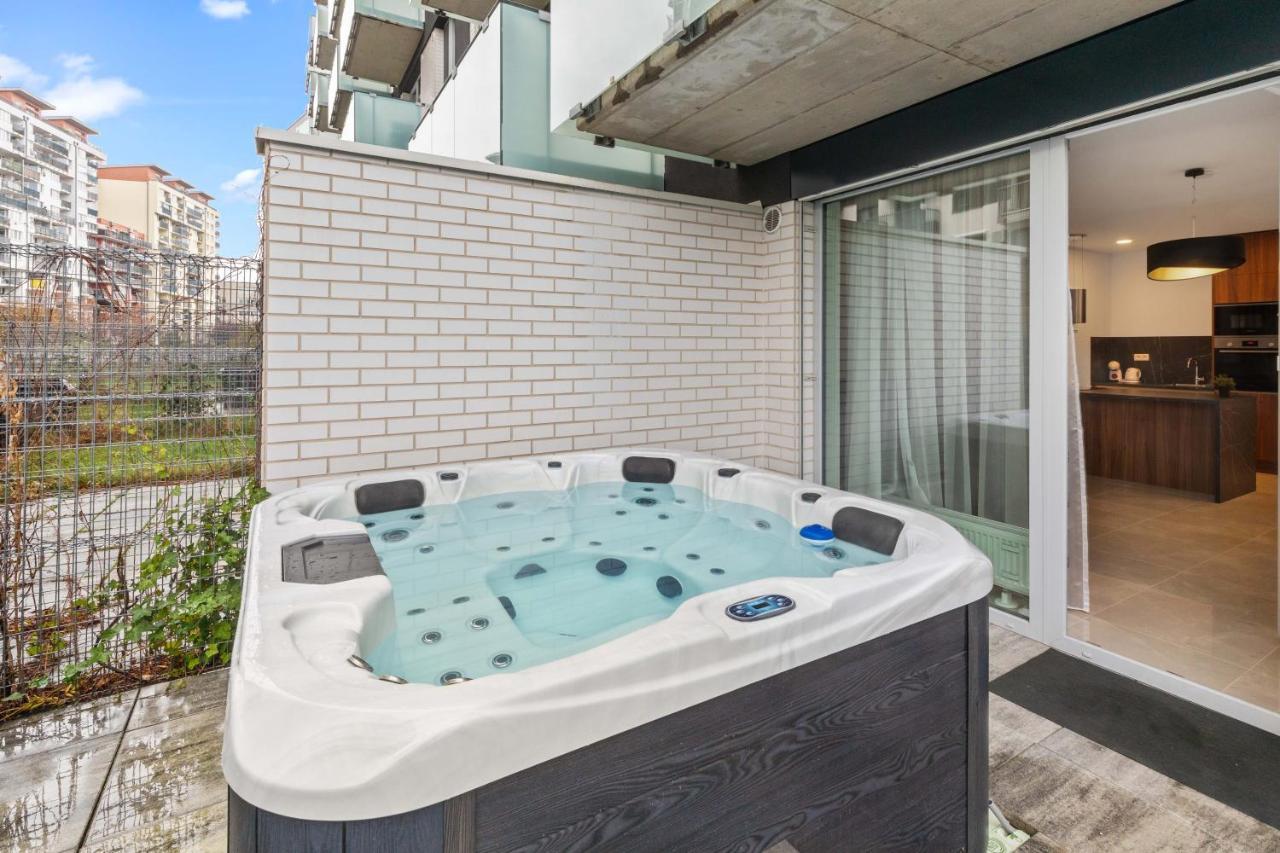 Lam Jegeho Alej - Jacuzzi - Free Parking Lägenhet Bratislava Exteriör bild