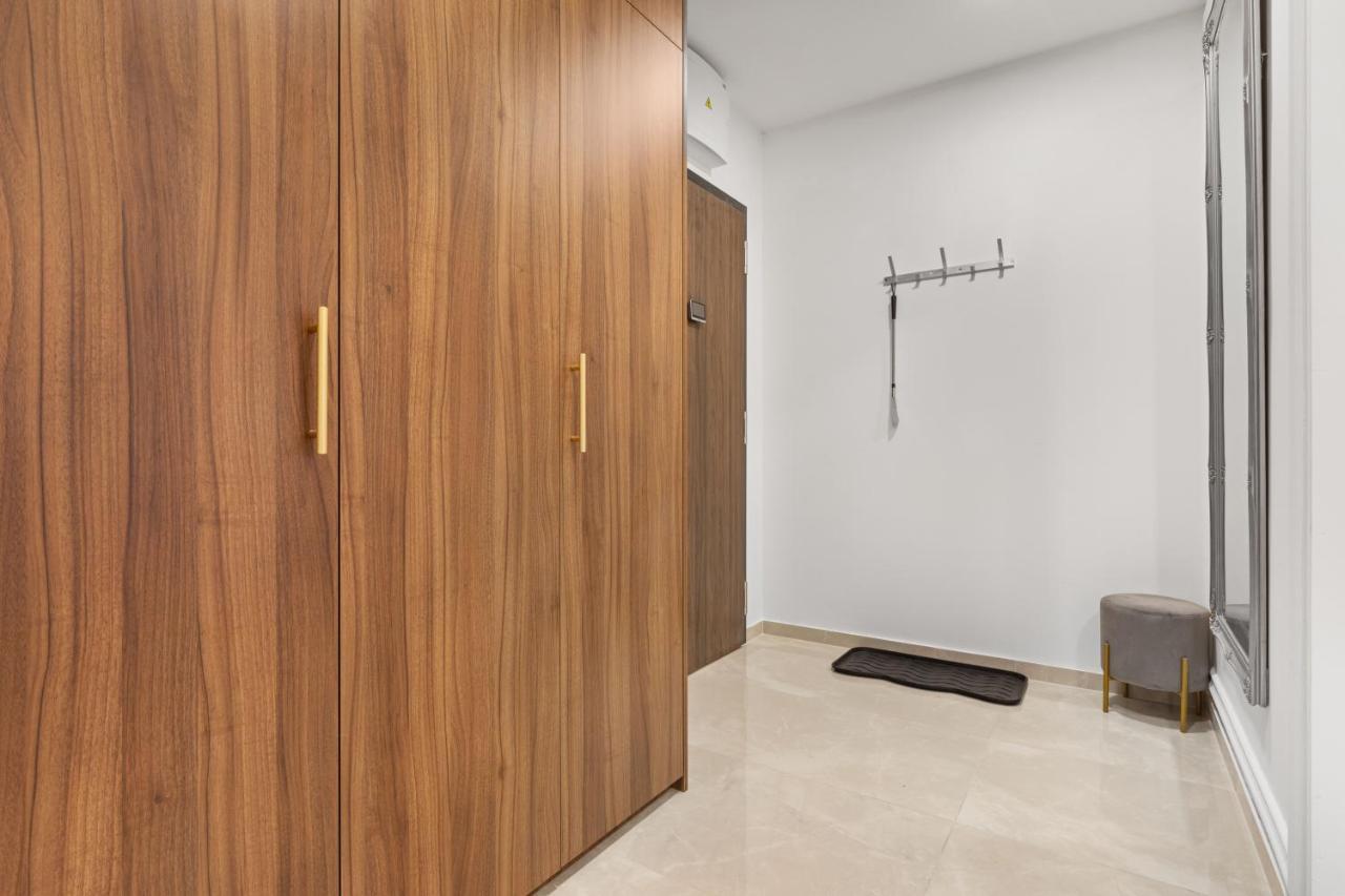 Lam Jegeho Alej - Jacuzzi - Free Parking Lägenhet Bratislava Exteriör bild
