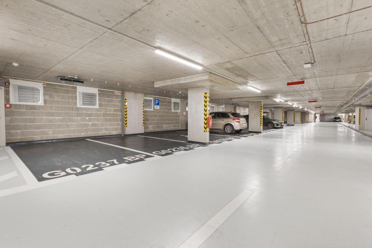 Lam Jegeho Alej - Jacuzzi - Free Parking Lägenhet Bratislava Exteriör bild